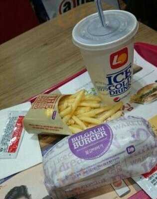 롯데리아  서울역사