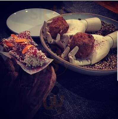 엘쁠라또 가로수길