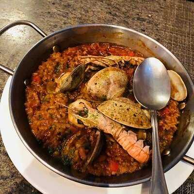 엘쁠라또 가로수길