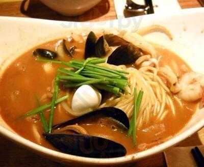 니뽕내뽕 타임스퀘어직영점