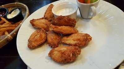 캐슬프라하 홍대점