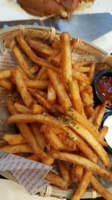 캐슬프라하 홍대점