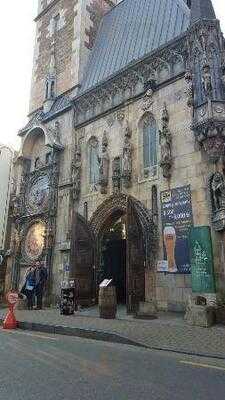 캐슬프라하 홍대점