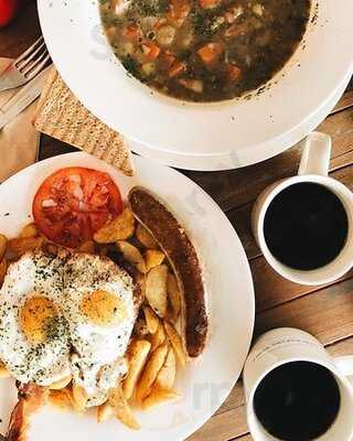 더 베이커스 테이블