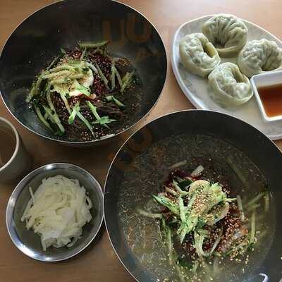 동아냉면 이태원점