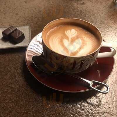 에르메스 까페마당