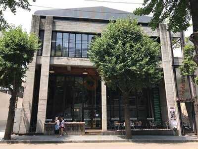 커피 스미스 가로수길점