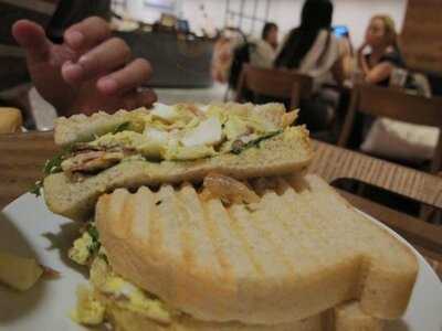 아티제 역삼신라스테이점