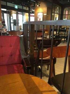 할리스커피 충무로역점