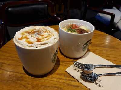 스타벅스 이마빌딩점