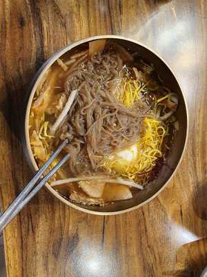 박군자진주냉면