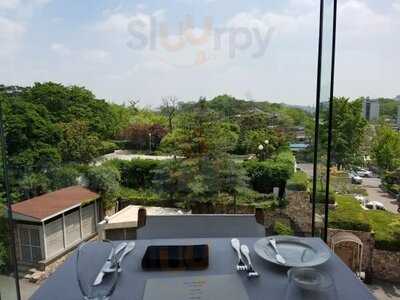 브라세리 인 스페이스