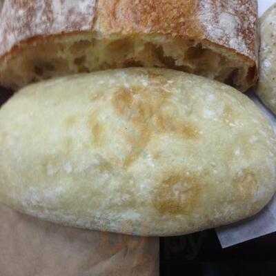 폴앤폴리나 서교점