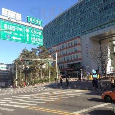 폴앤폴리나 서교점