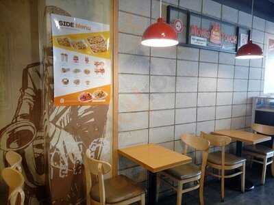 맘스터치 - 부산대청점