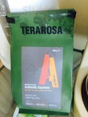 테라로사커피 여의도점