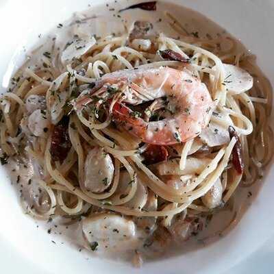 비스트로 바이 지니케이트