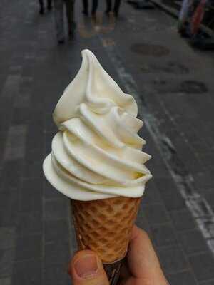 폴바셋 페럼타워점