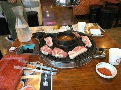 엉터리 생고기 연희점