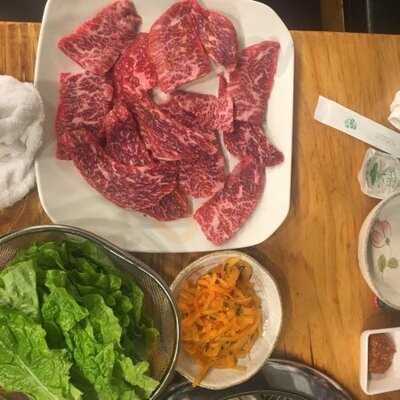 투뿔 한우 전문점