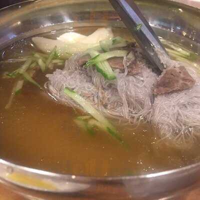 함흥에겨울냉면