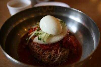 함흥에겨울냉면