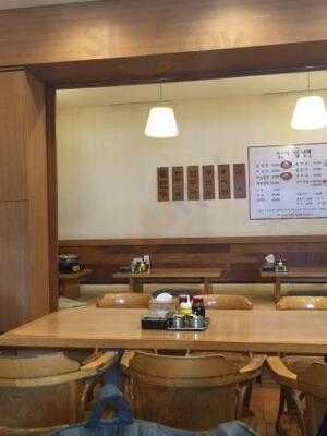 함흥에겨울냉면