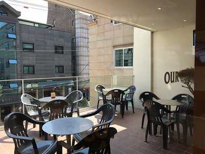 아우어 베이커리