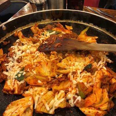 유가네닭갈비 명동2호점