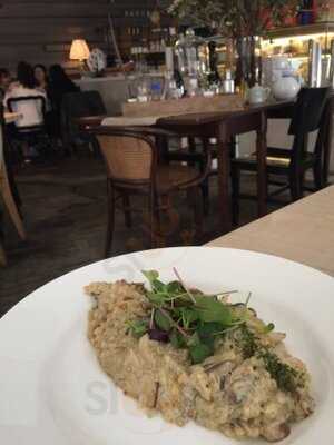 더 플라잉 팬 화이트