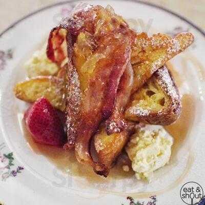 더 플라잉 팬 화이트