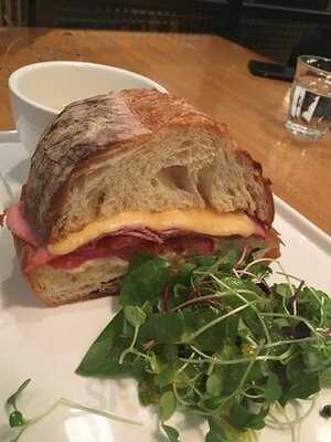 르브런쉭 Ifc몰점