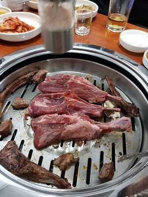 운봉산장양고기전문점