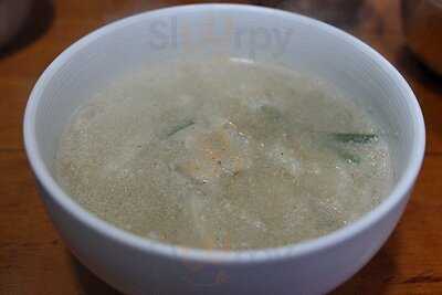 체부동수제비와보리밥