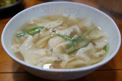 체부동수제비와보리밥