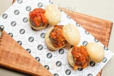 메이드 레스토랑