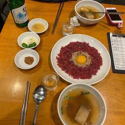 육회자매집 종로3호점