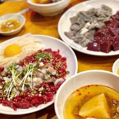 육회자매집 종로3호점