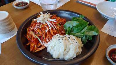 Baekseju Maeul Jonggak