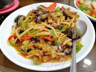 홀리차우 여의도점