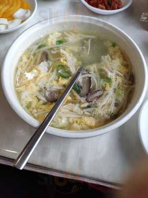 홀리차우 여의도점