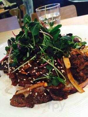 슬링 펍앤브런치