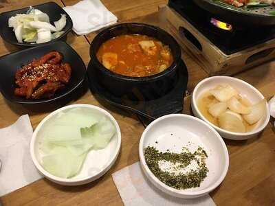 미스터보쌈 이대점