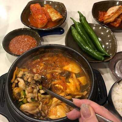 굴예찬 국밥 보쌈