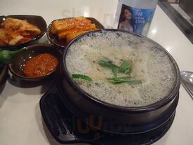 굴예찬 국밥 보쌈