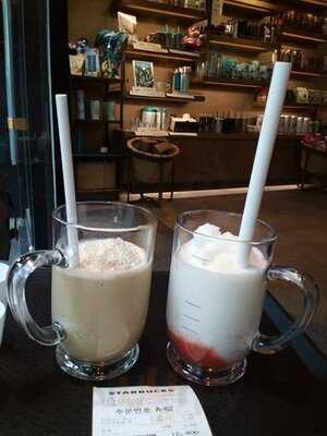 스타벅스 이대ecc점