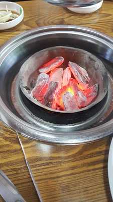 옥우촌숯불가든