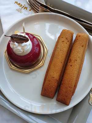 라발스 스카이 카페&바 부산 라발스호텔점