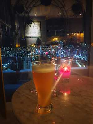 라발스 스카이 카페&바 부산 라발스호텔점