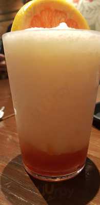 스타벅스 압구정역점